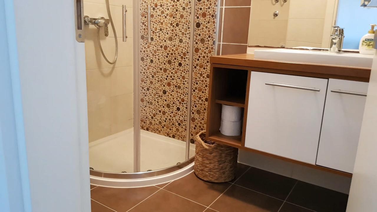 Apartments Lolita Бол Екстер'єр фото