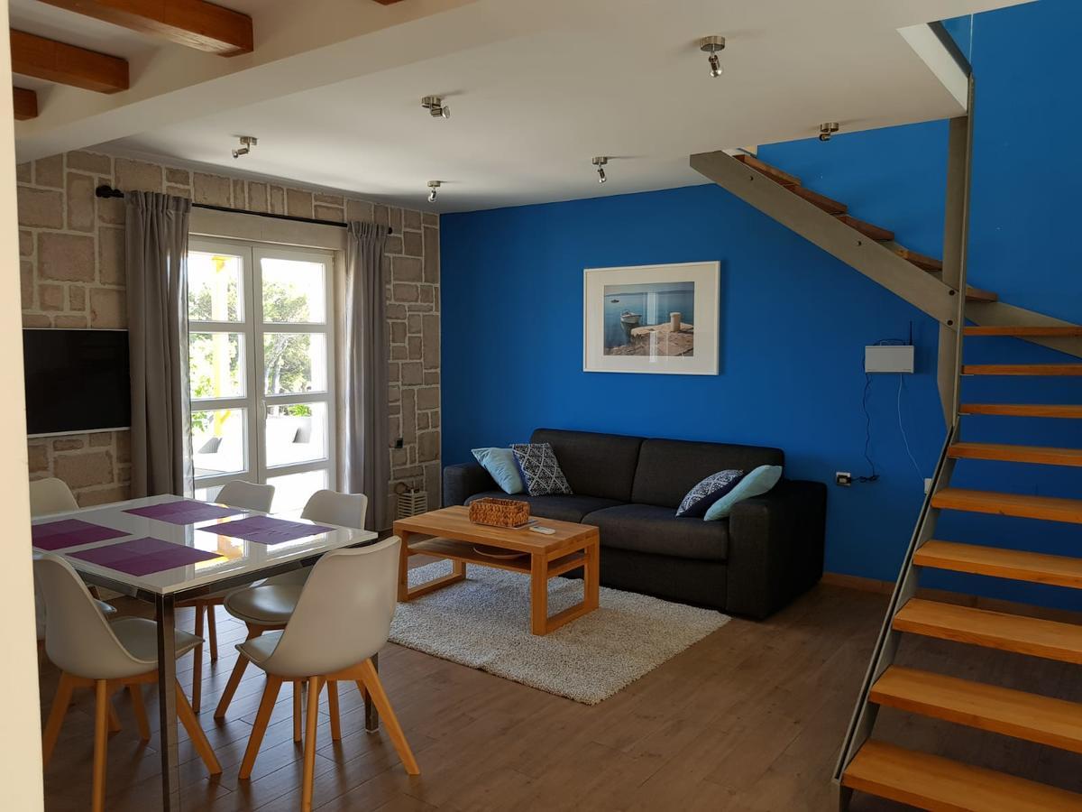 Apartments Lolita Бол Екстер'єр фото