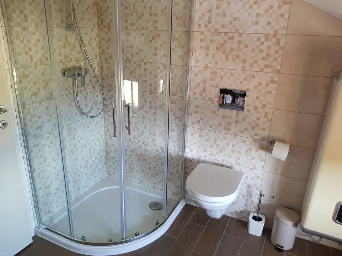 Apartments Lolita Бол Екстер'єр фото